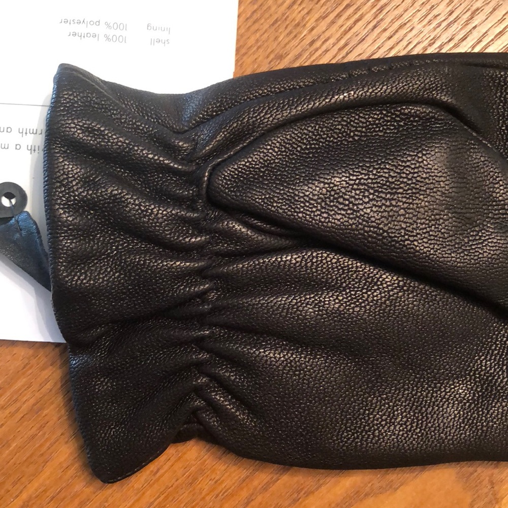 Calvin Klein Men’s leather gloves Medium NWT - Picture 5 of 5